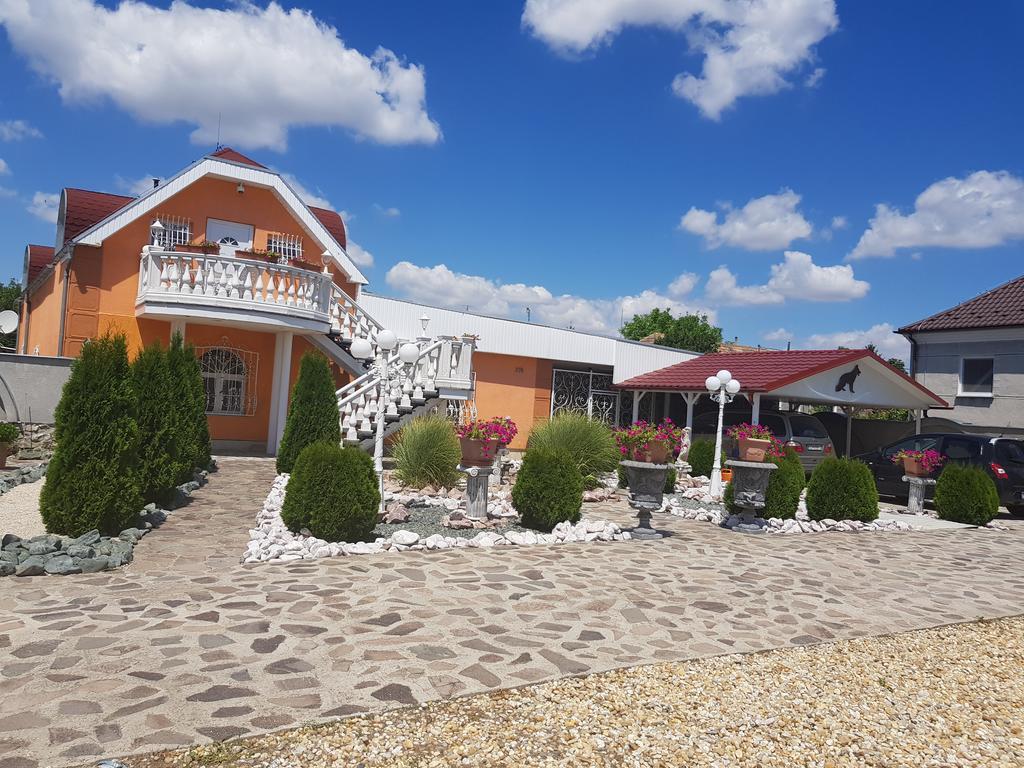 Villa Apartment Ruban Екстериор снимка